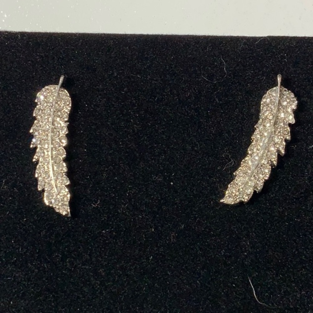 Elegant Silver Feather Rhinestone Earrings